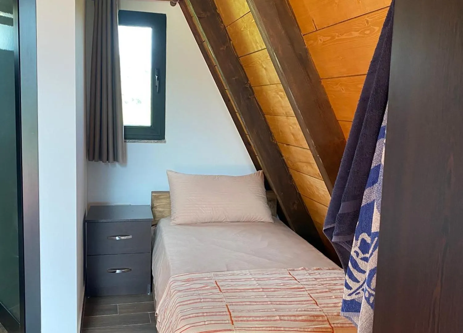 Homestay Rent Cabin Miri Shkoder