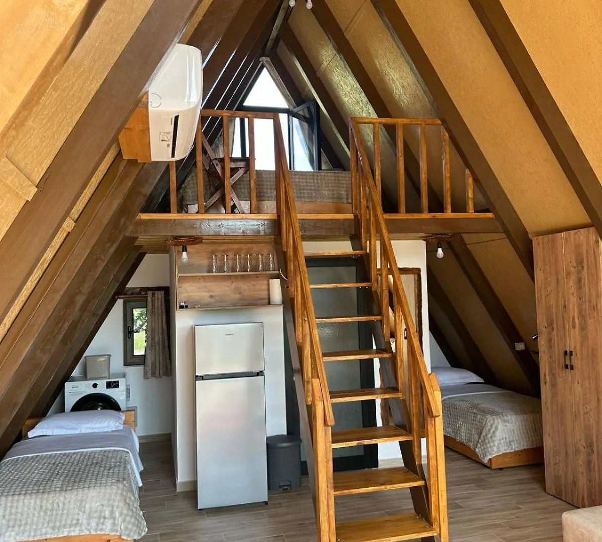 Rent Cabin Miri Shkoder 0*,  Albania